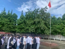 http://m.51kuaican.cn/school-27/document-id-51.html